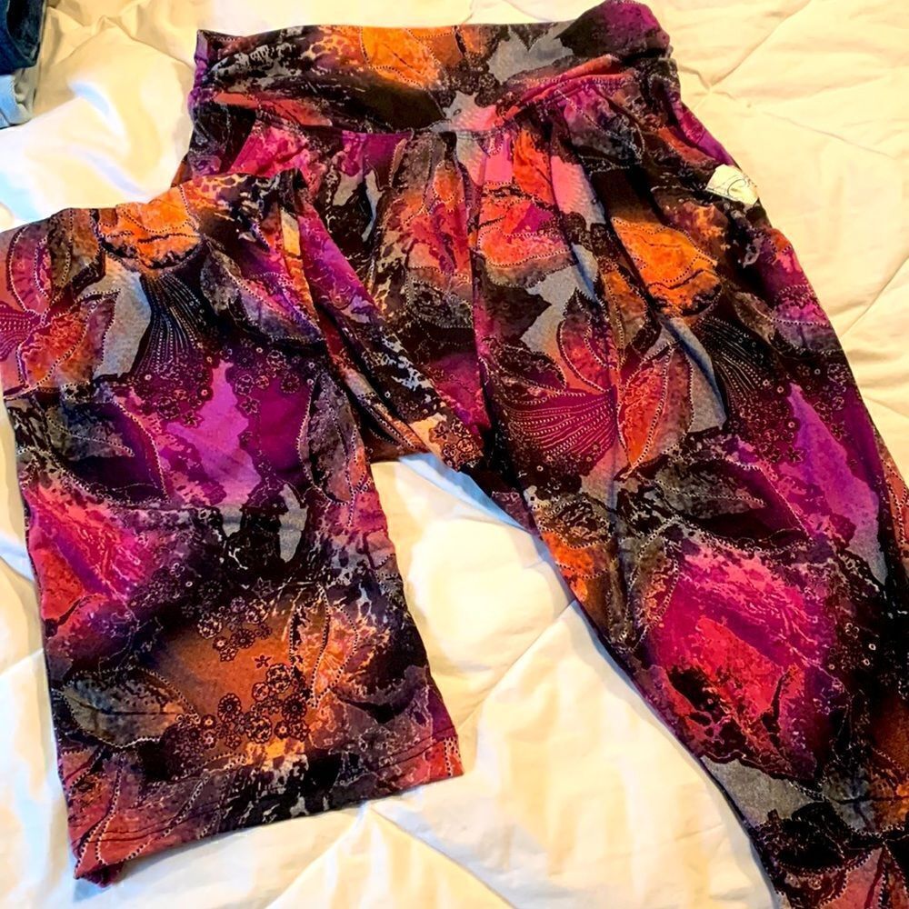 COCO SHELL, casual pants, high waisted, front pockets size small